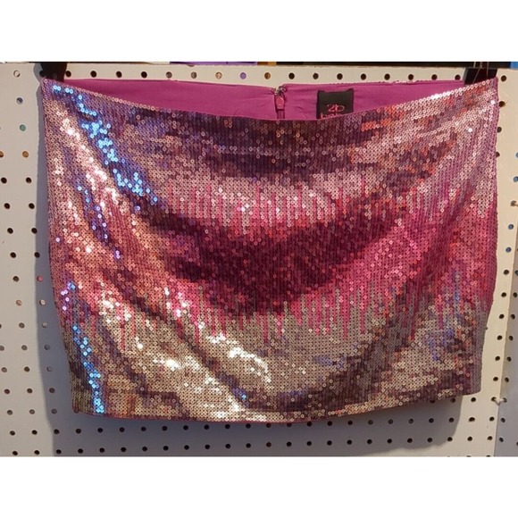 Bebe 2b Pink Ombre Sequin Mini Skirt Large Barbie - Picture 1 of 5